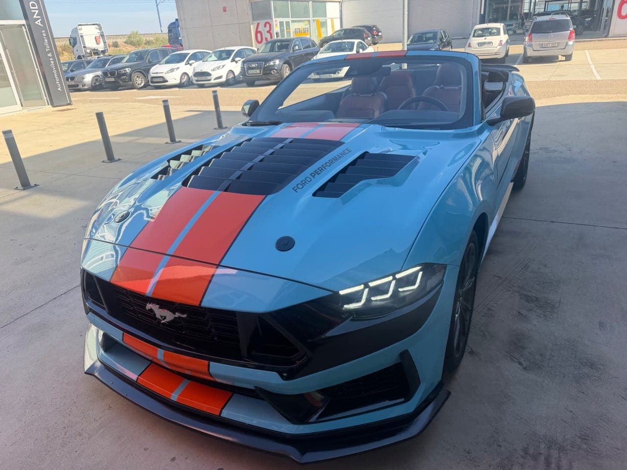 FORD Mustang 2.3 EcoBoost 214kW Mustang Convertible