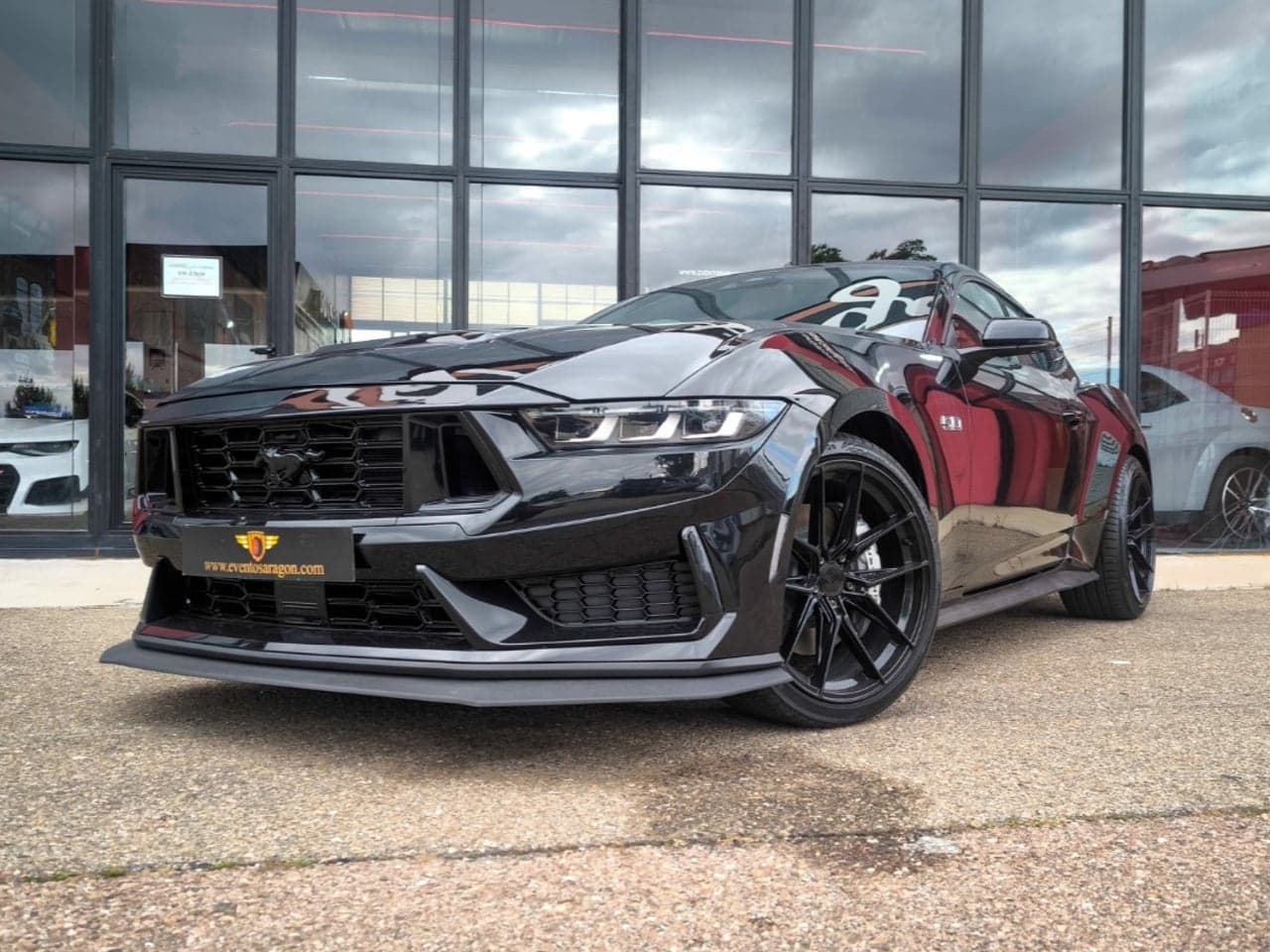 FORD Mustang 5.0 TiVCT V8 Mustang Dark HorsFastsb.