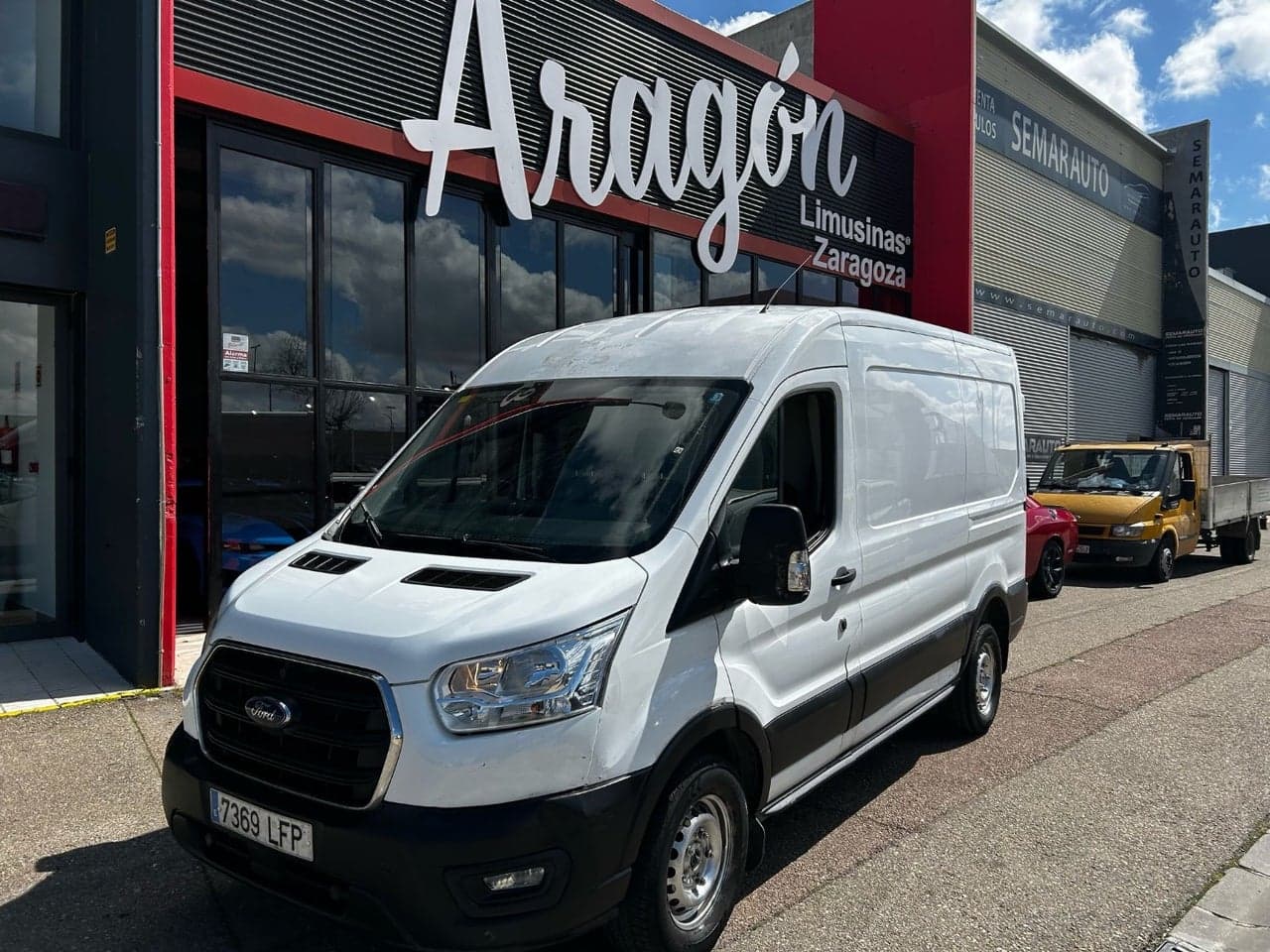 FORD Transit 310 77kW L2H2 Van Trend Delantera