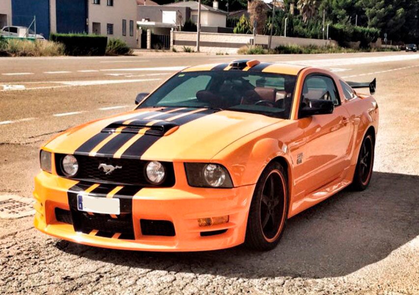 MUSTANG GT
